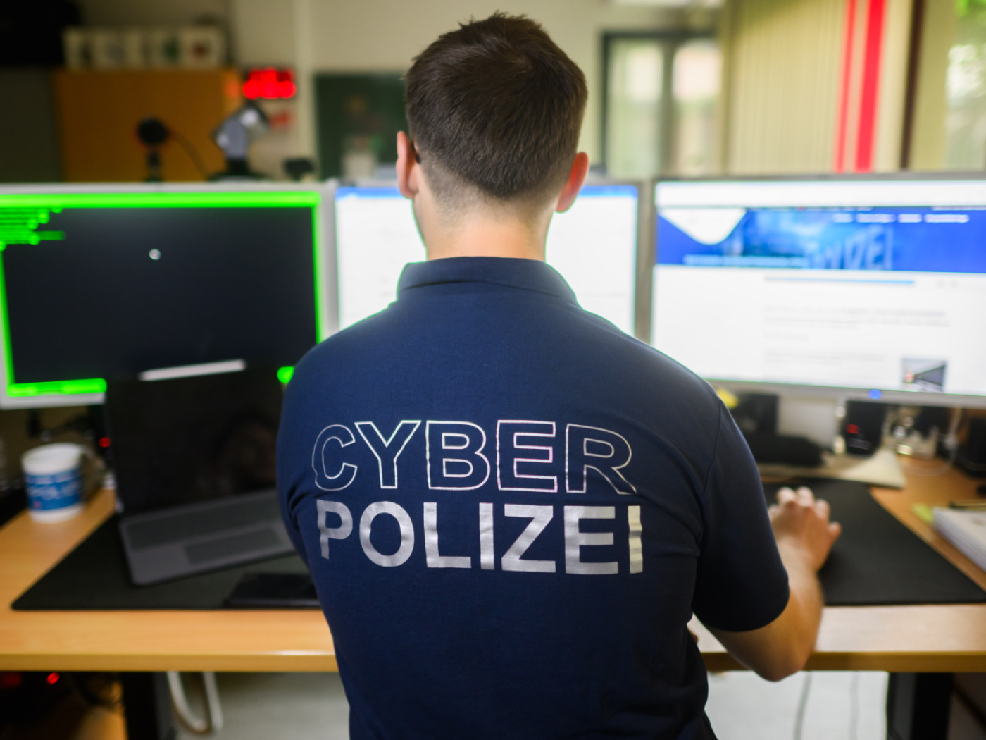 Opération internationale contre les arnaques en ligne : 260 arrestations dans 14 pays africains