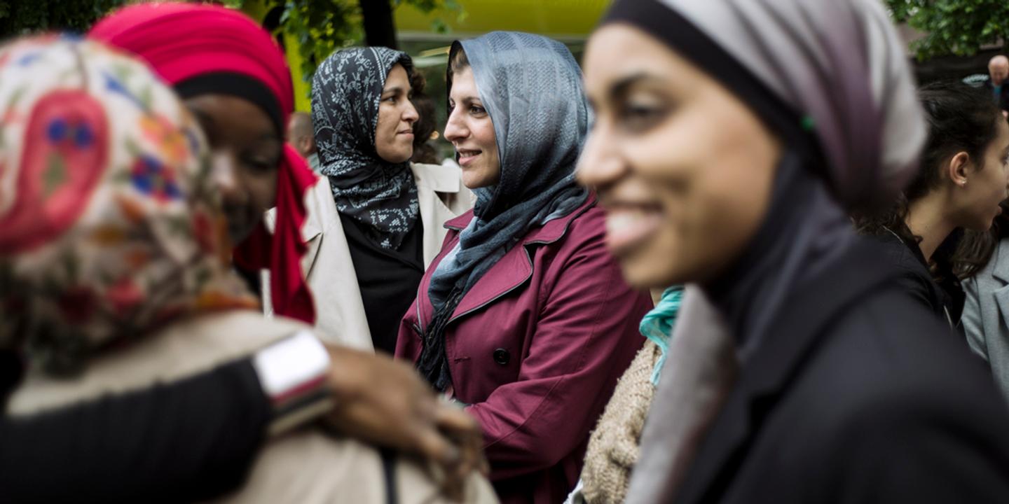 Autriche : une interdiction du foulard scolaire pour les filles de moins de 14 ans, une décision discriminatoire et autoritaire