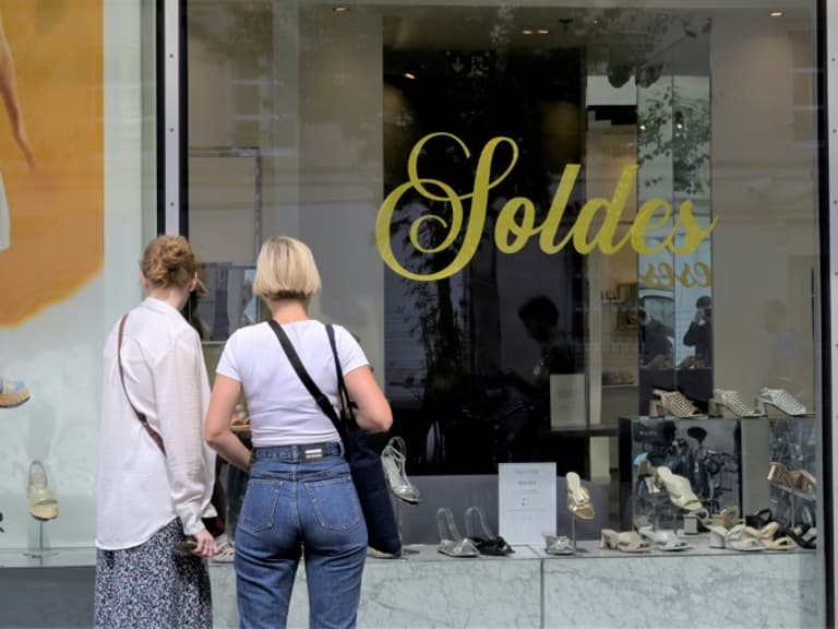 Les soldes d’hiver en crise : une déception pour les commerçants et un reflet des difficultés économiques françaises